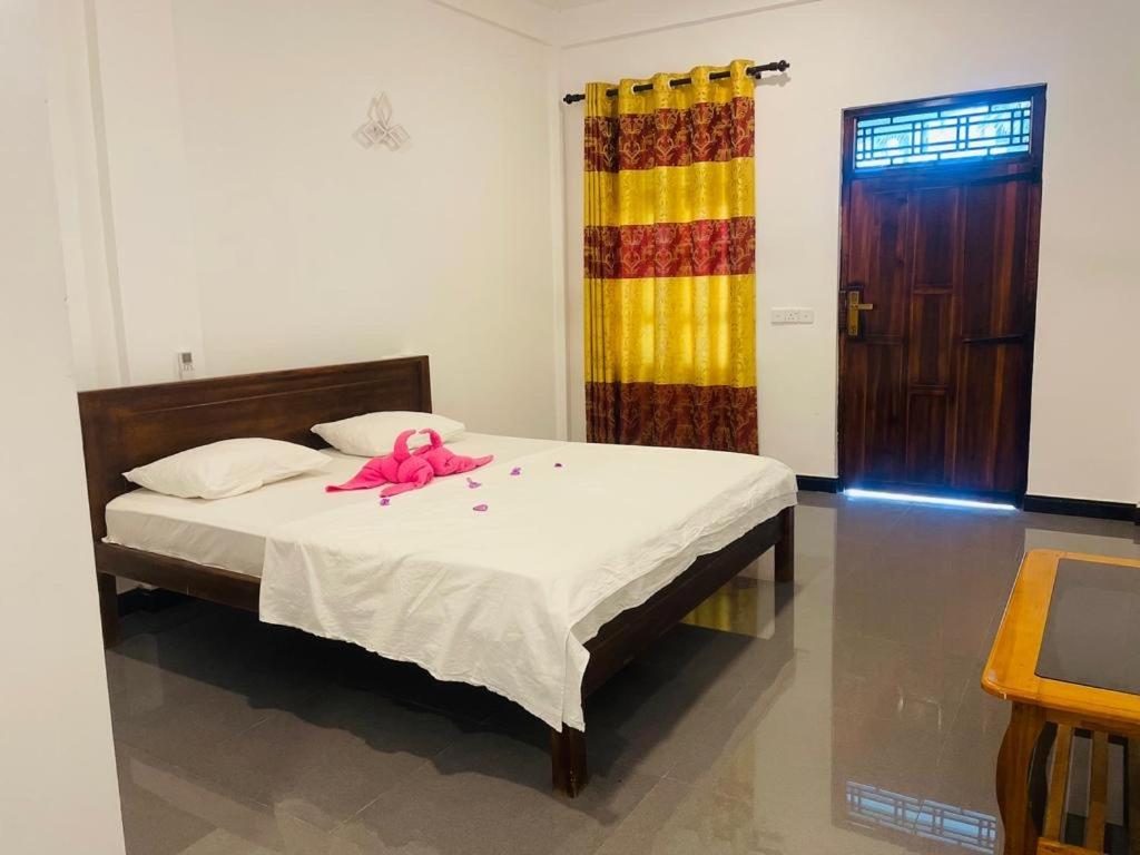 Guitar Bay Arugambay Hotel Arugam Bay Exterior photo