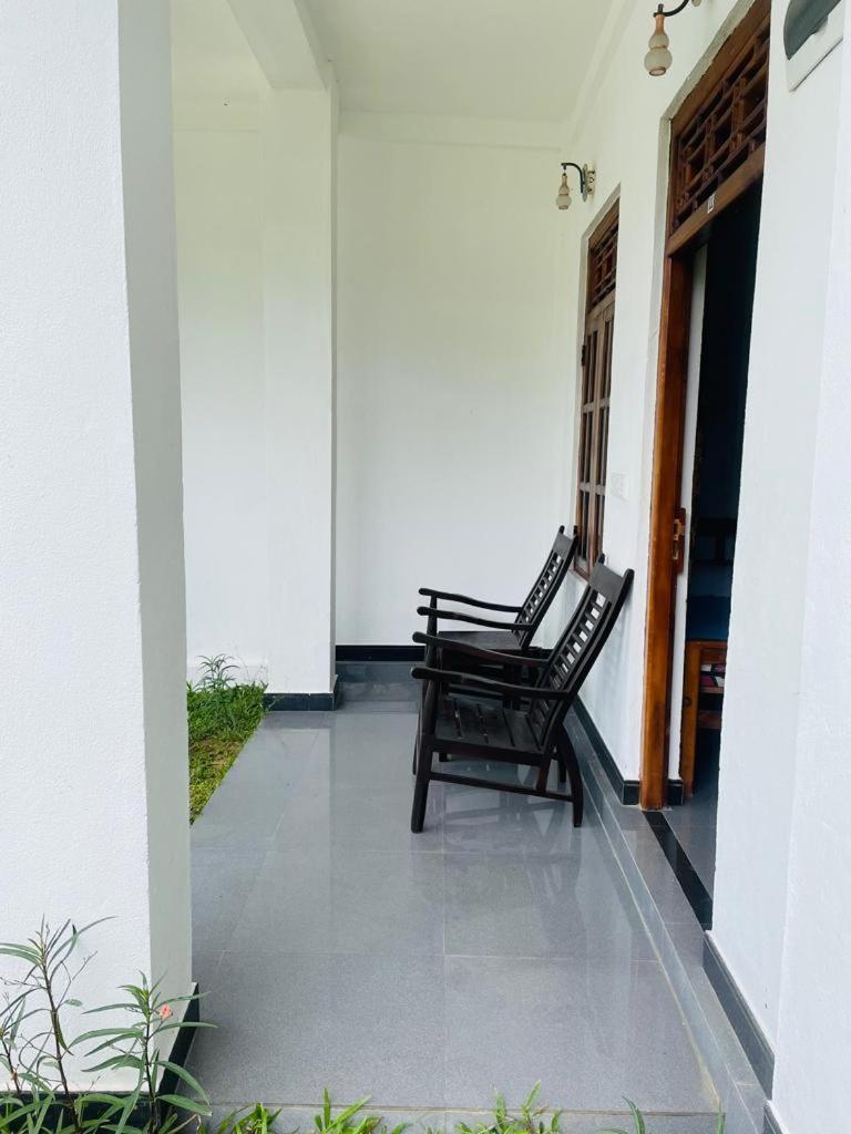 Guitar Bay Arugambay Hotel Arugam Bay Exterior photo